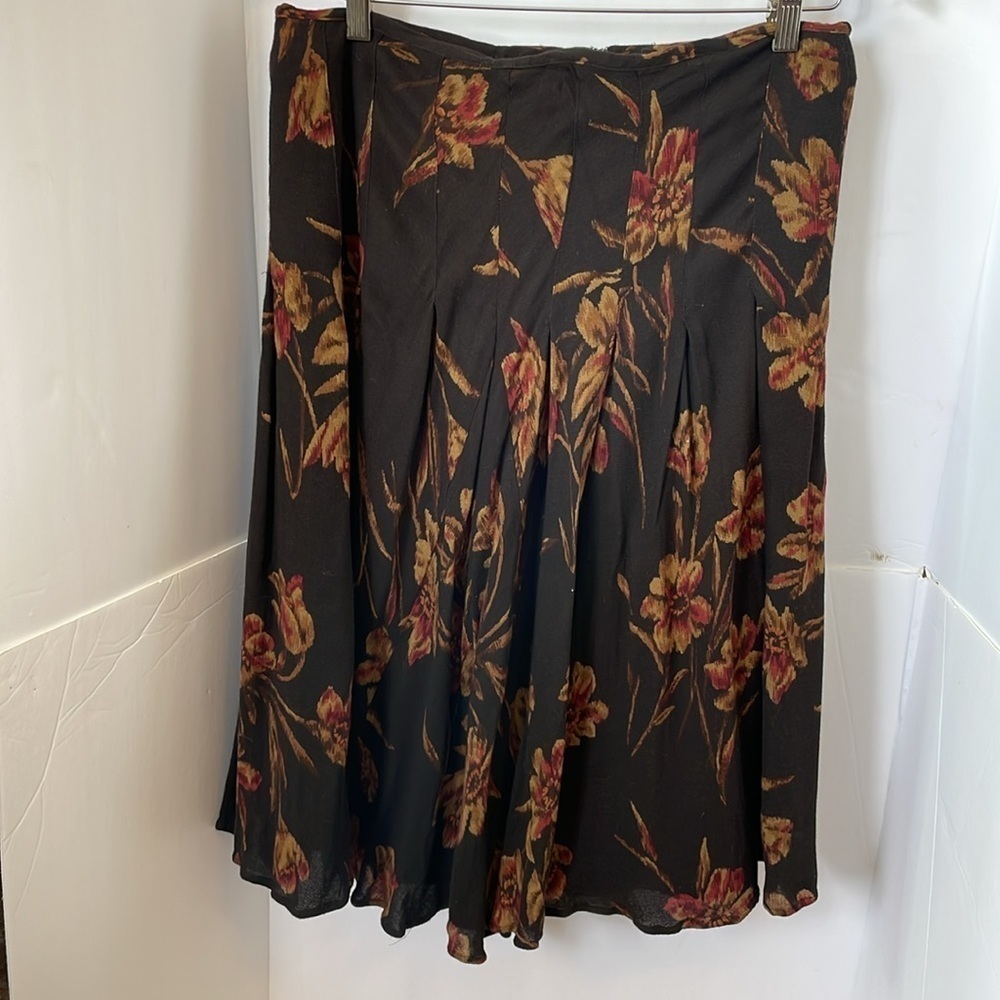 Jones New York Signature ~ Floral Print Two Layer Fabric Skirt